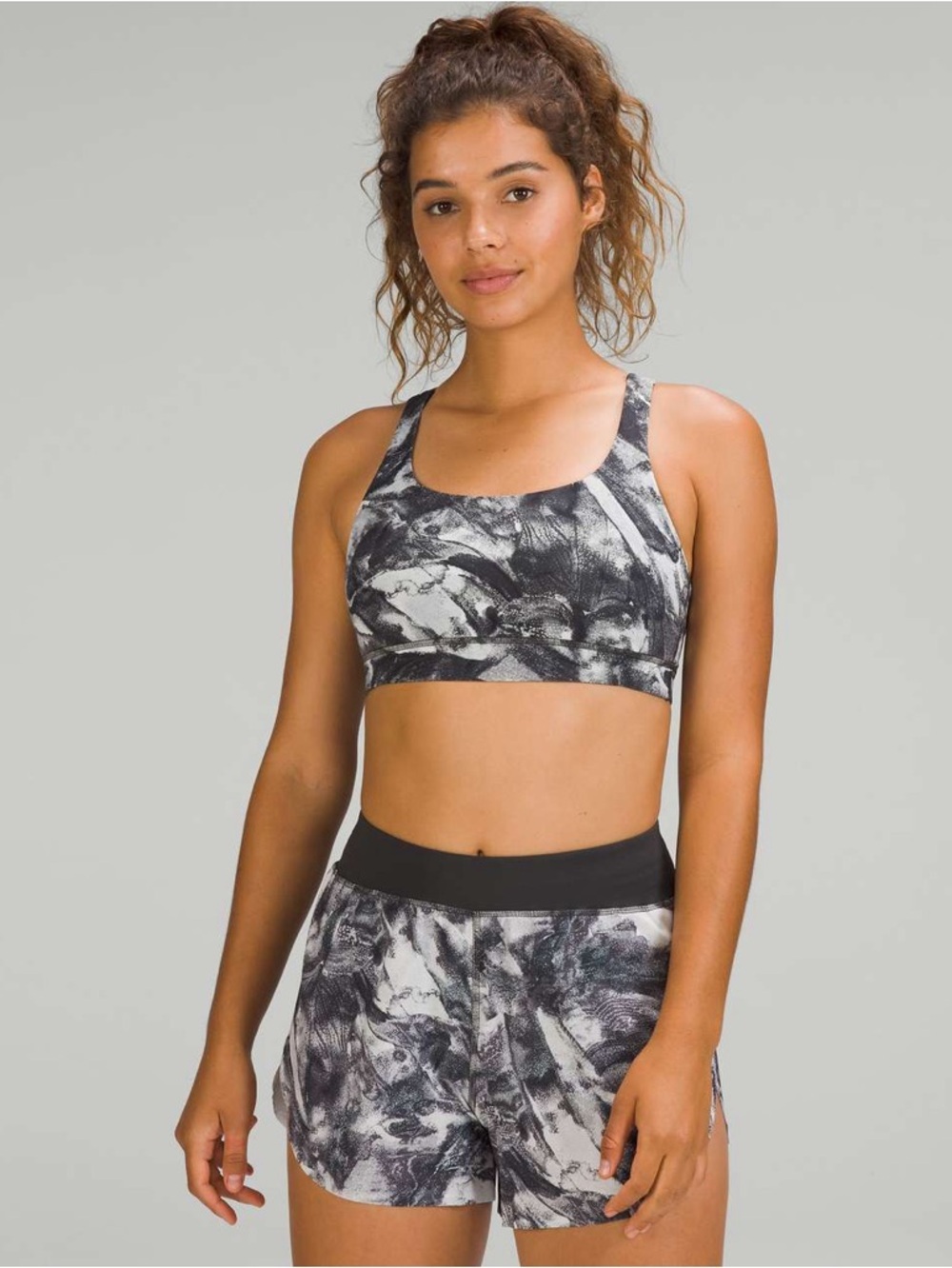 Lululemon Energy Bra *Medium Support in Take Flight Grey Multi Size 10